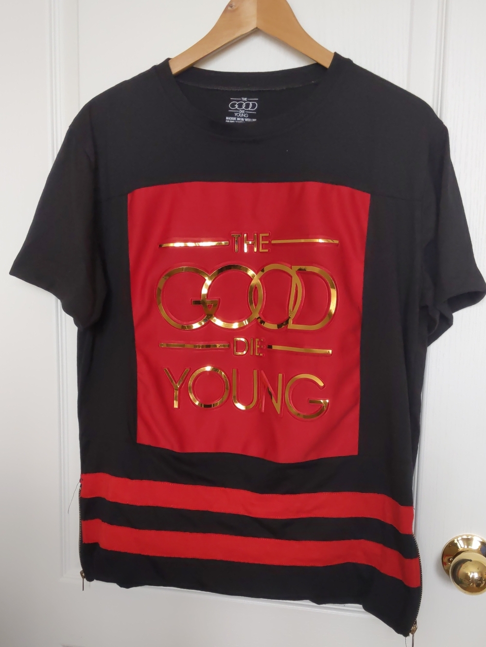 The Good Die Young Men's Graphic Tee - Black & Red